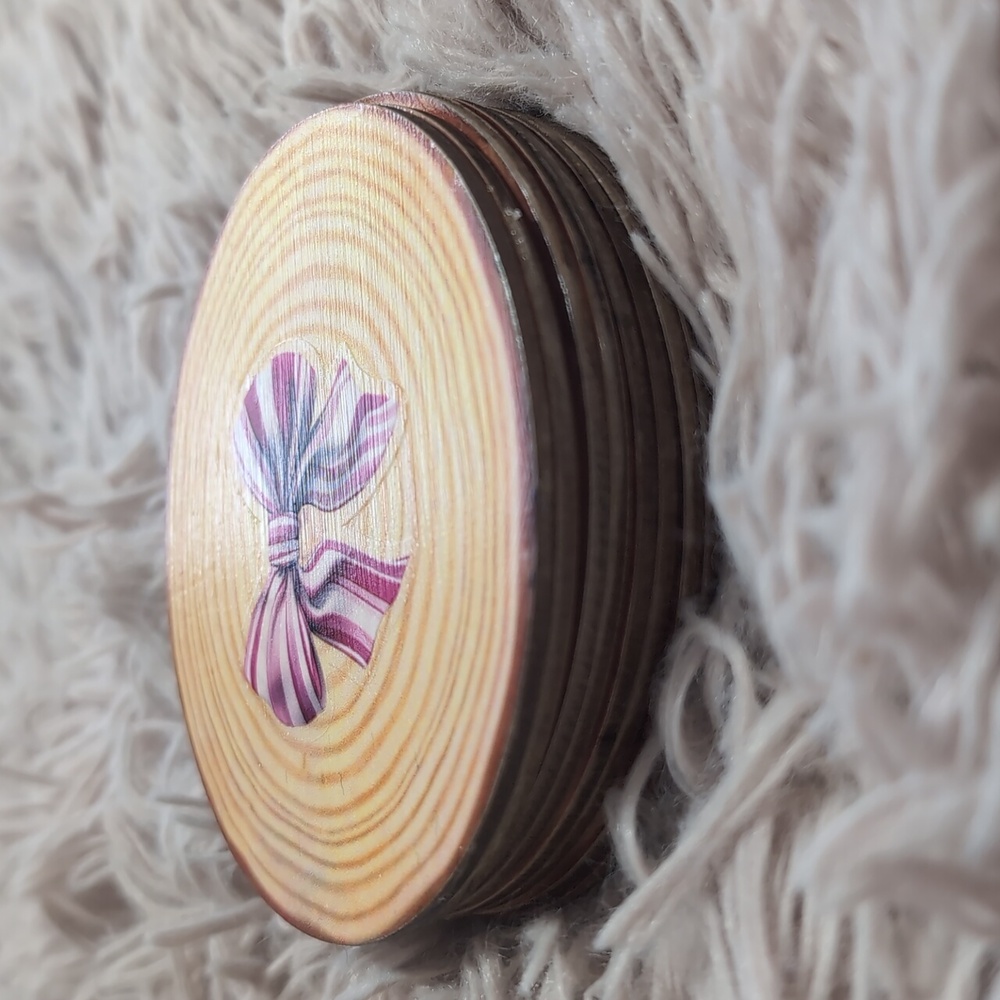 Rustic Farmhous Pinkmas Round Wooden Coaster Set 🦌 with Festive Designs, 8 Pack - Picture 5 of 6